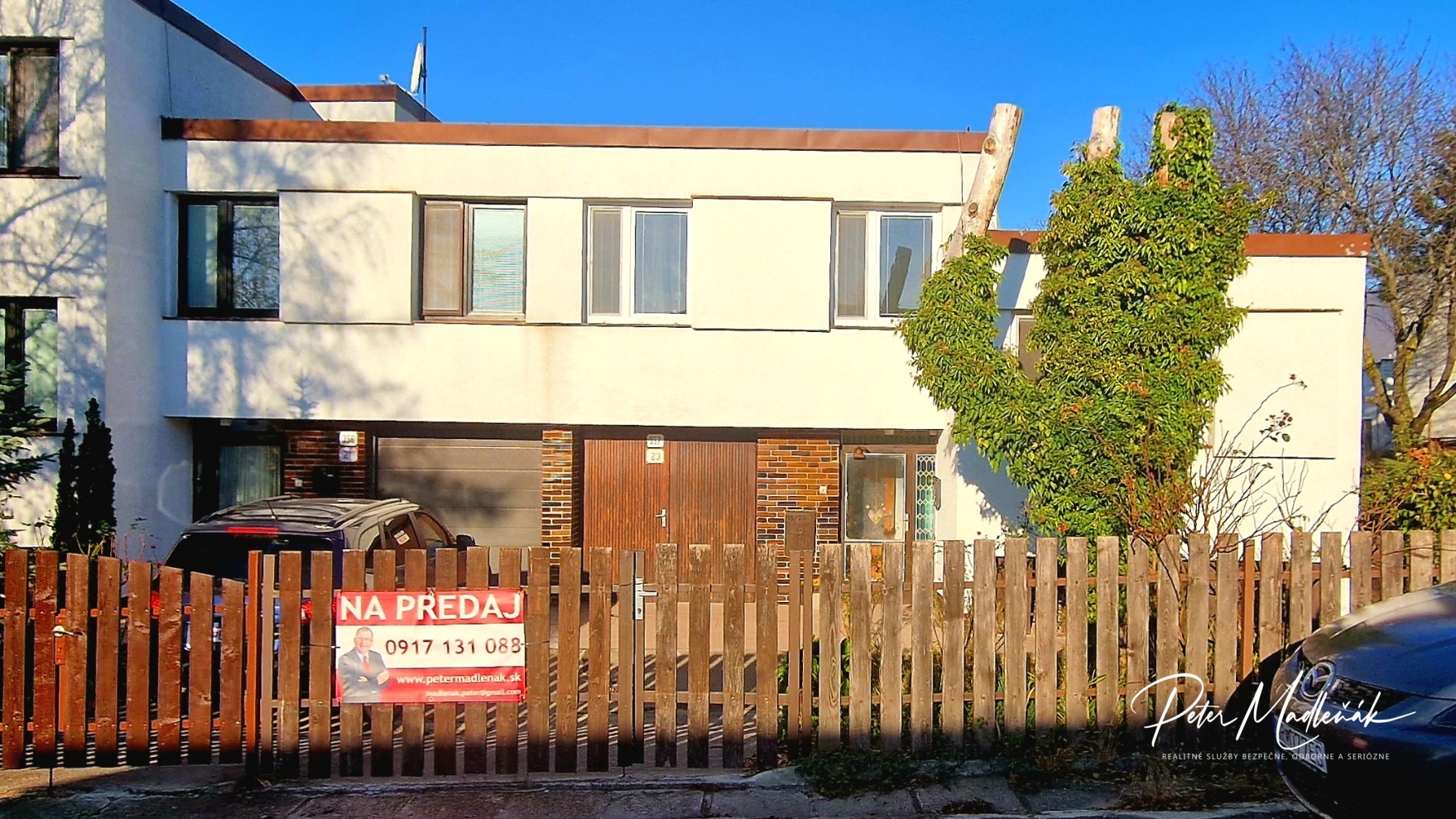 Na predaj 4-izbový radový rodinný dom s garážou v lukratívnej časti Nitra - Chrenová.