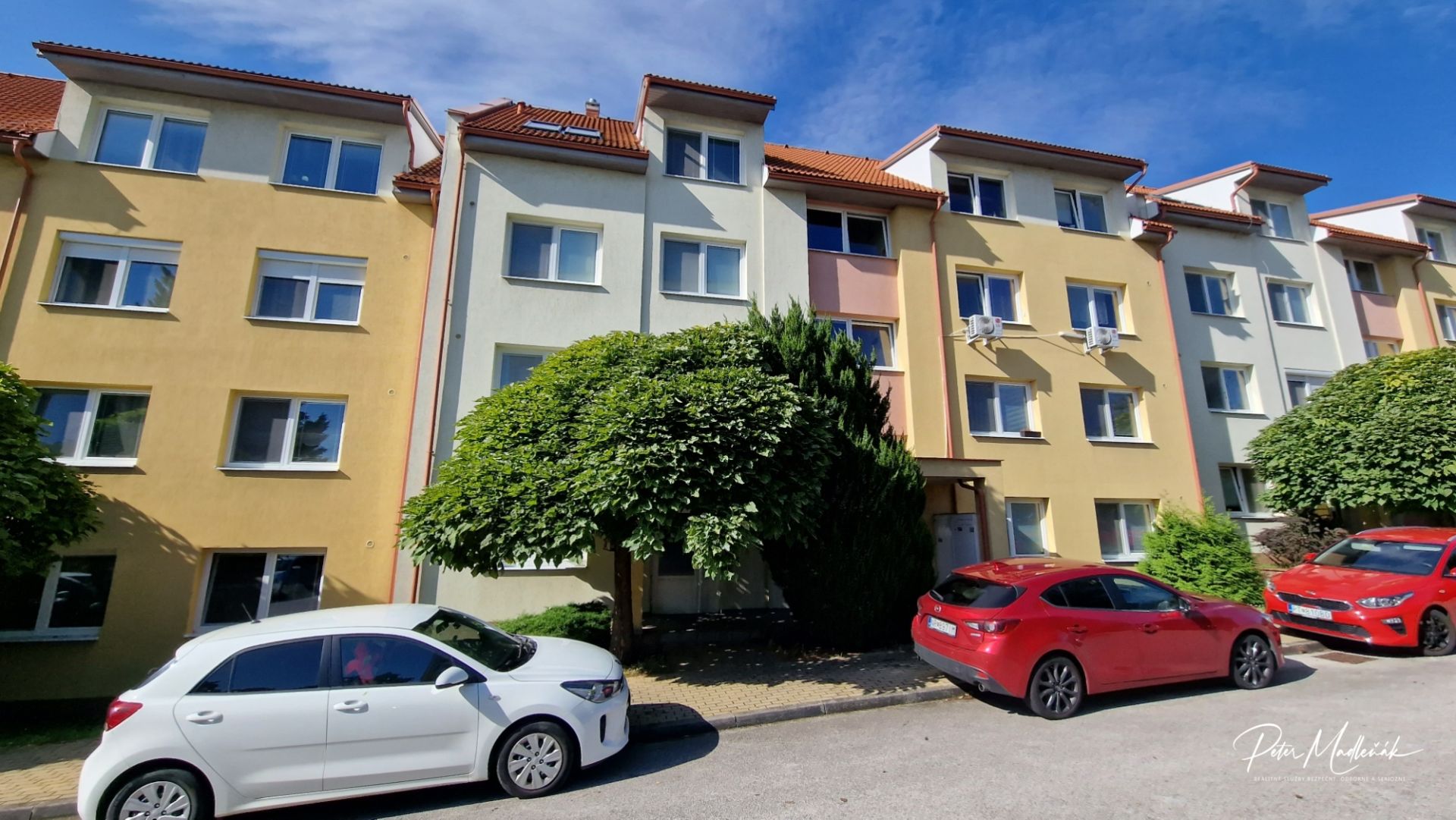 PREDANÉ - Na predaj 1-izbový byt s veľkou lodžiou Nitra - Zobor.